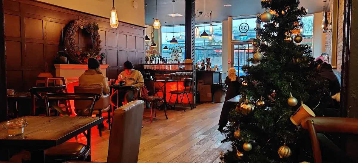 200 Degrees Coffee Shop