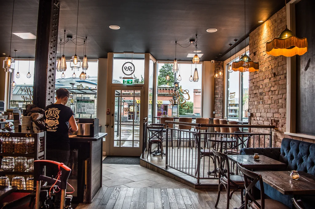 200 Degrees Coffee Shop