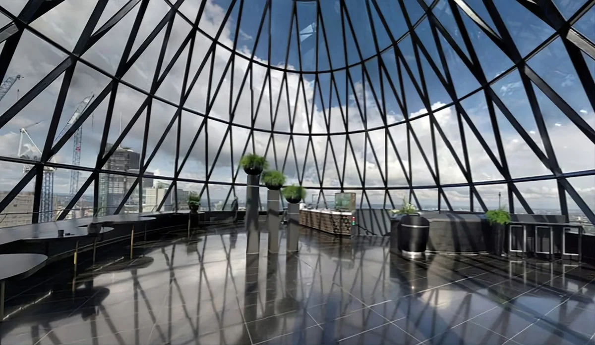 30 St Mary Axe (The Gherkin)