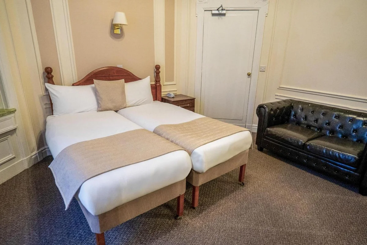 Adelphi Hotel