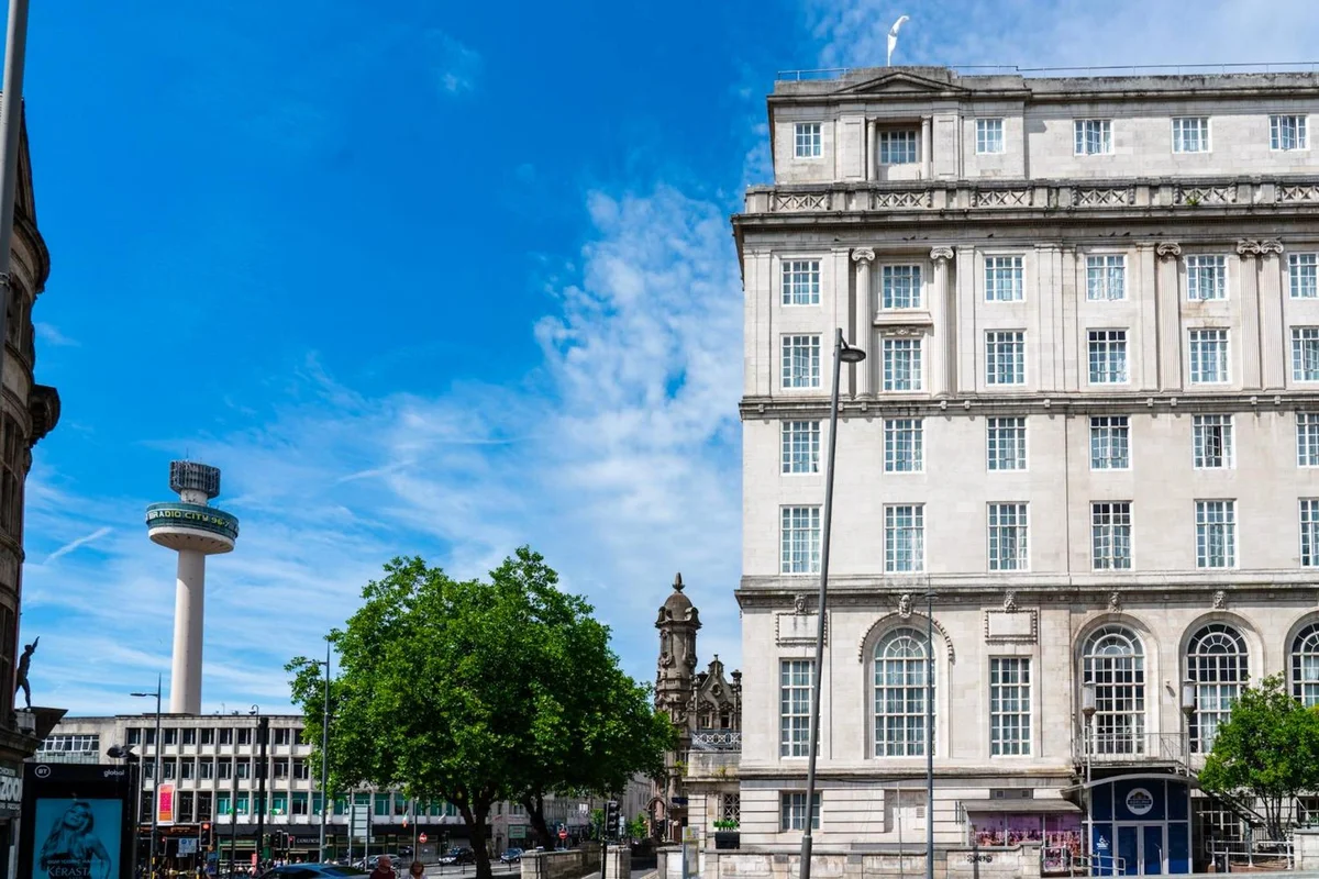 Adelphi Hotel