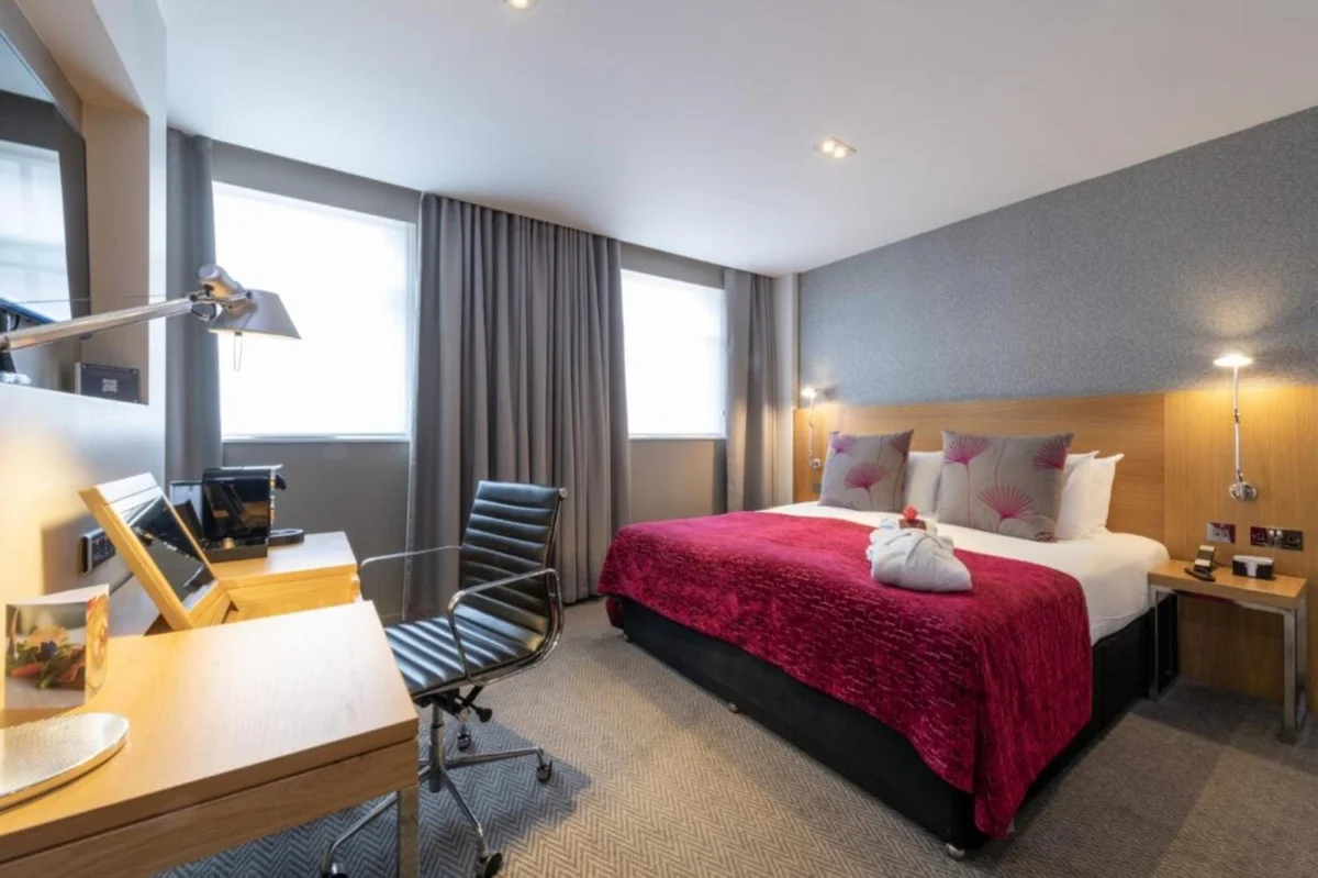 Apex Temple Court Hotel