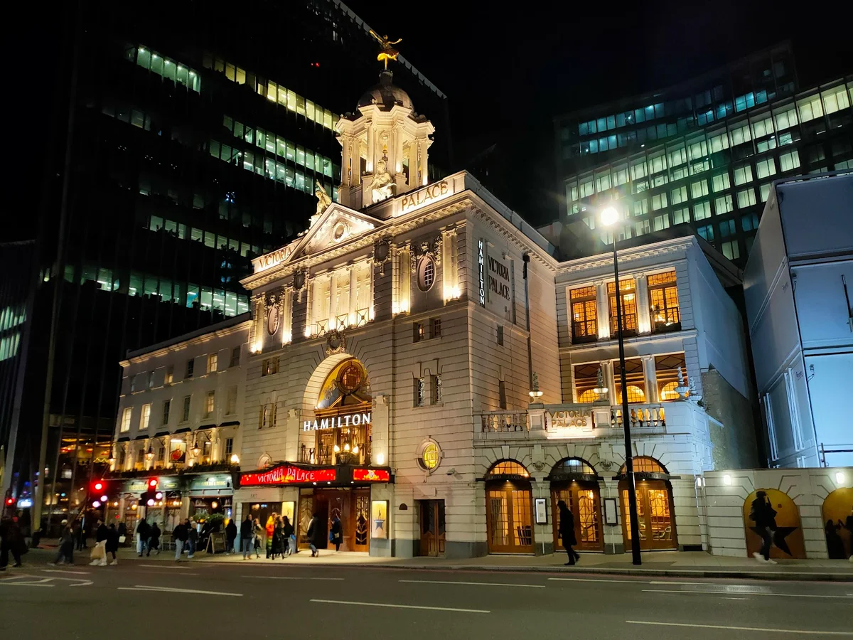 Apollo Victoria Theatre