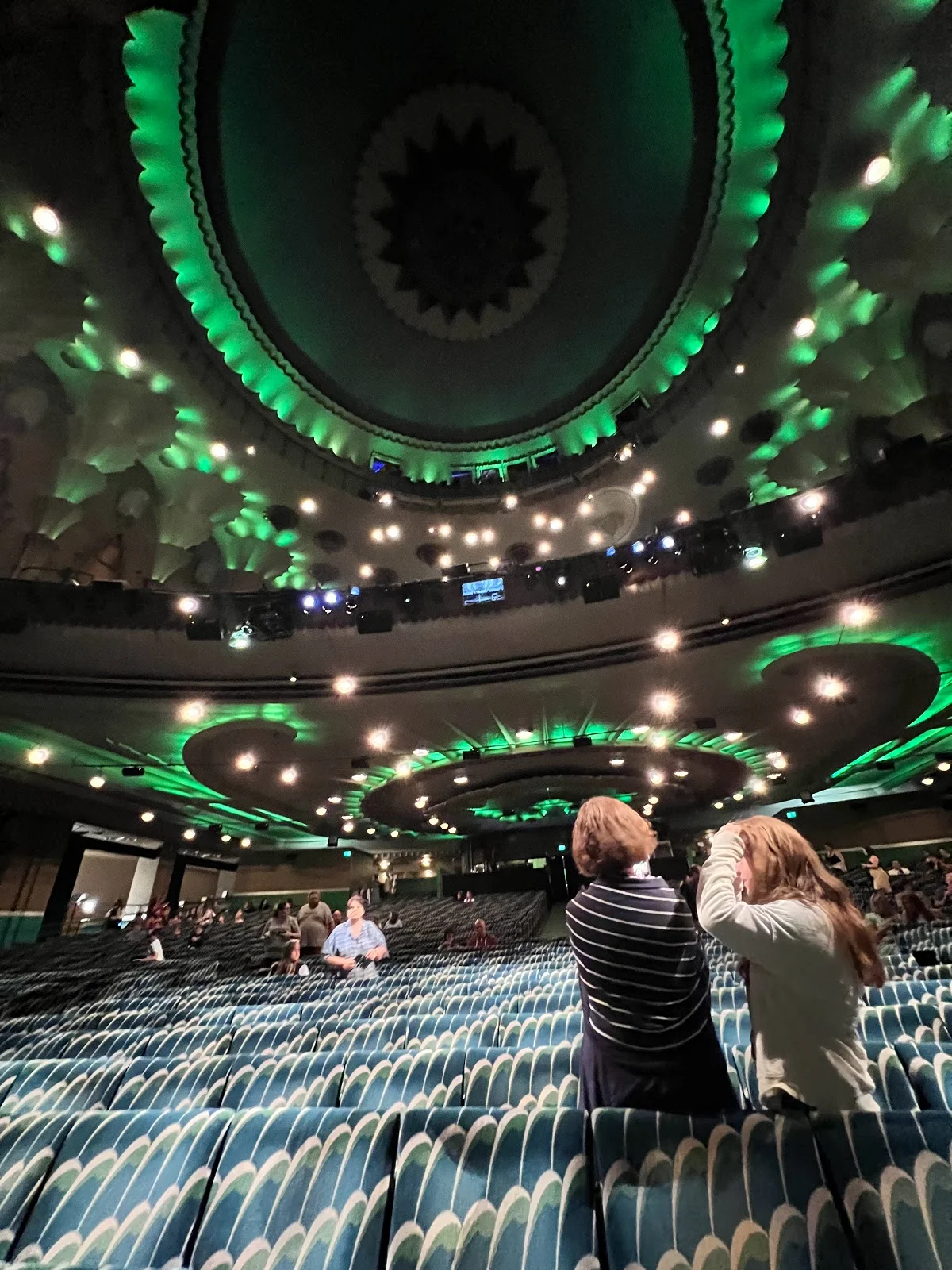Apollo Victoria Theatre