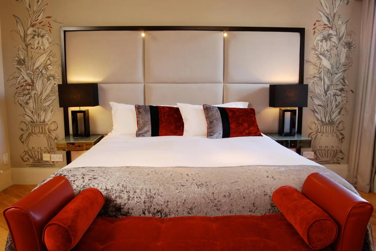 Benedicts Hotel