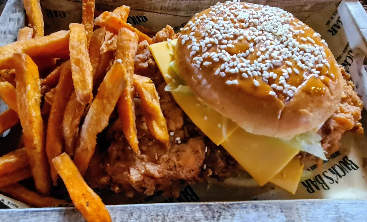 Buck's Bar