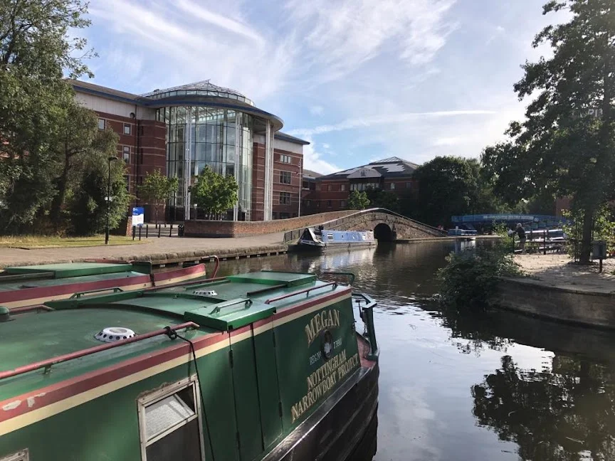 Canalhouse