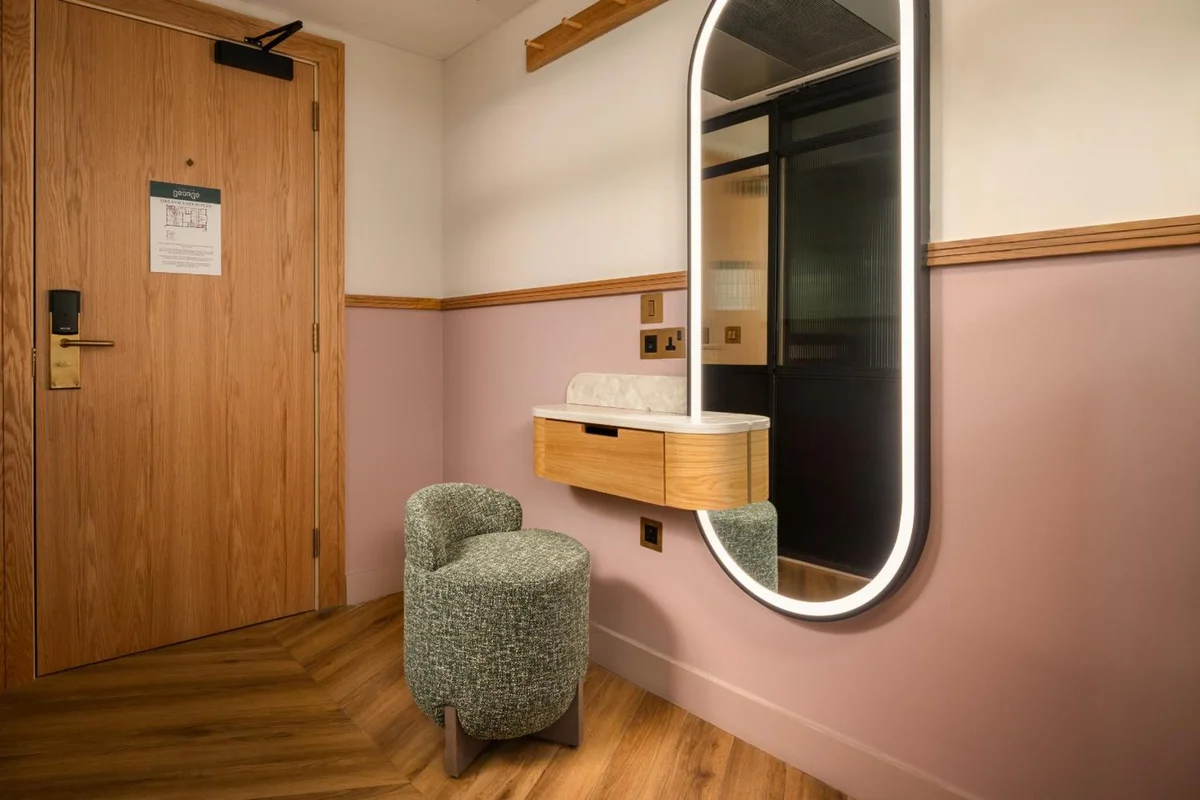 Carlton George Hotel