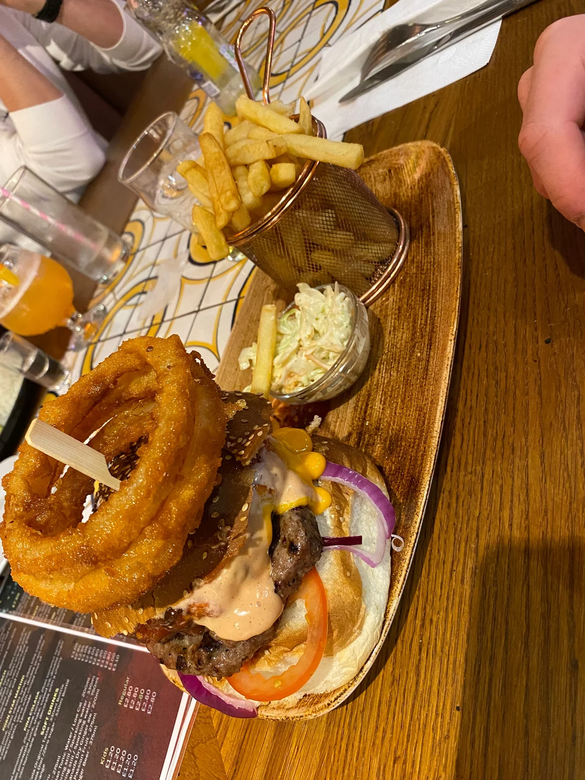 Cartoos Grill House & Desserts