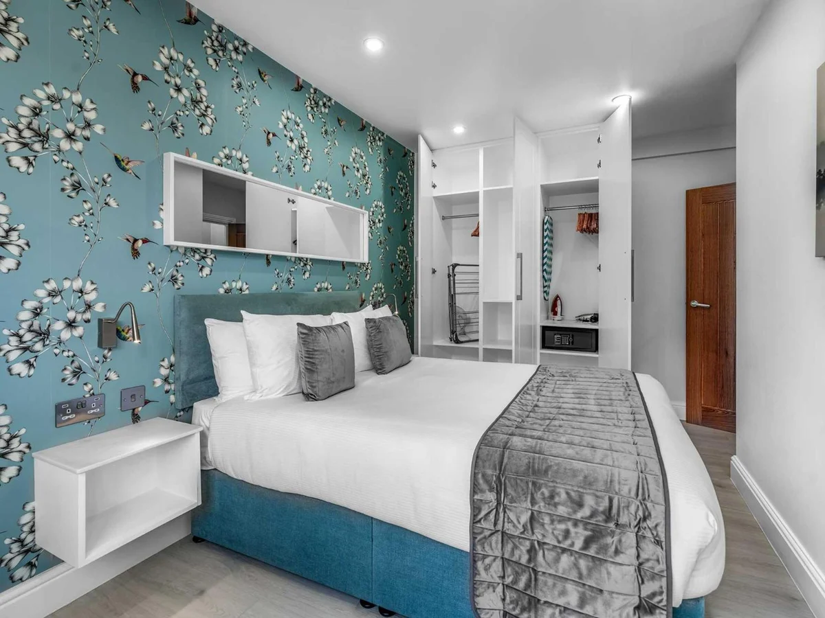 Chelsea Cloisters Serviced Apartments