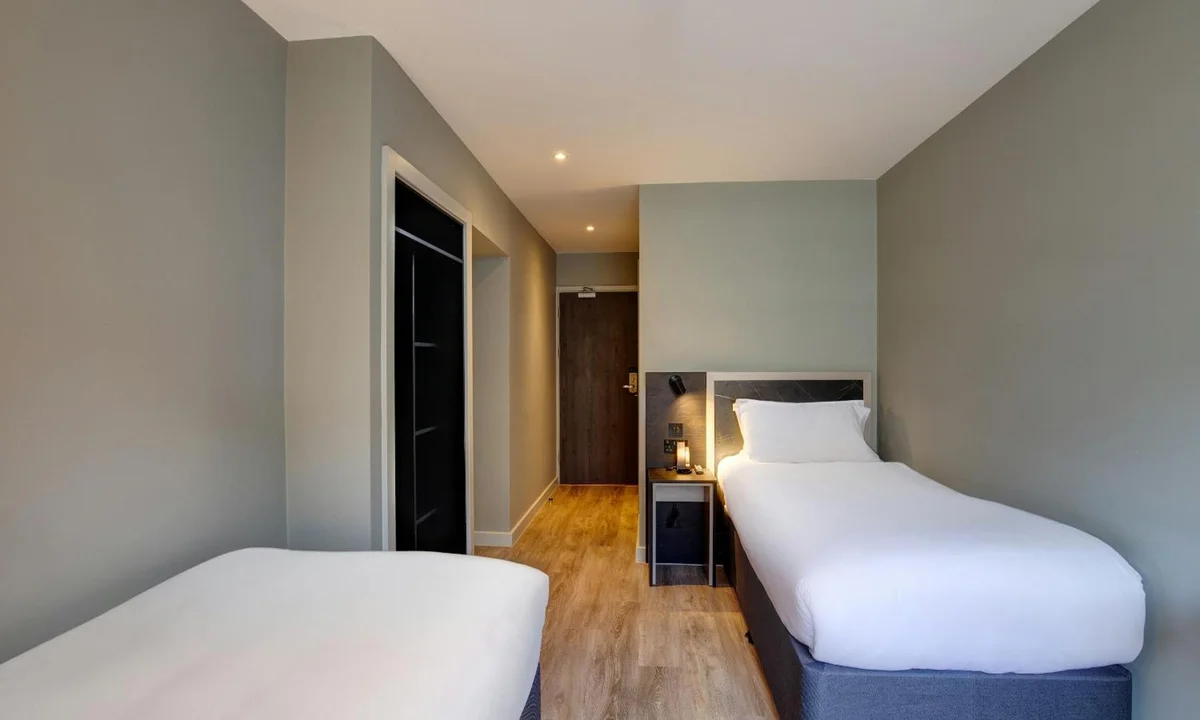 City Sleeper at Royal National Hotel