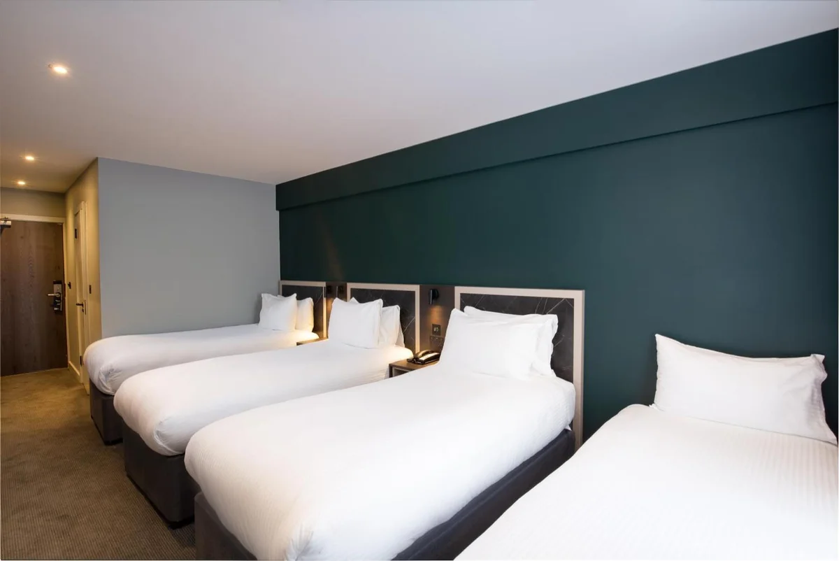 City Sleeper at Royal National Hotel