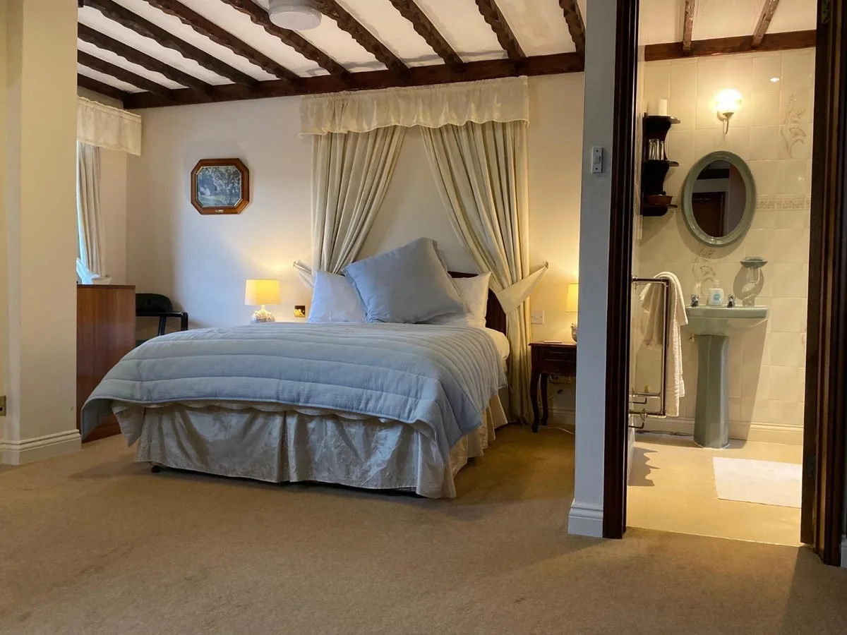 Cotswold House