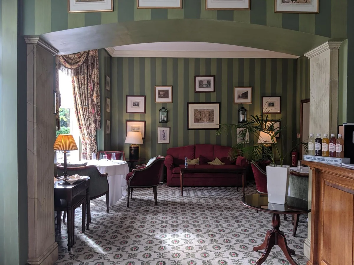 Cotswold Lodge Hotel
