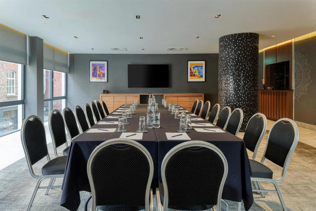 DoubleTree by Hilton Belfast City Ten Square