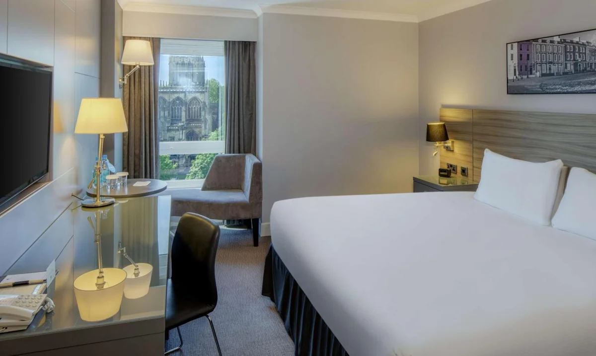 DoubleTree by Hilton Bristol City Centre