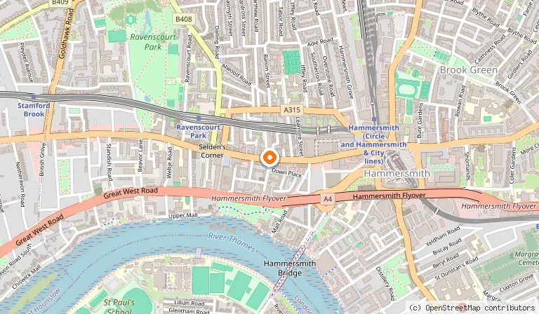 Map showing the location of Holiday Inn Express London-Hammersmith By IHG in London