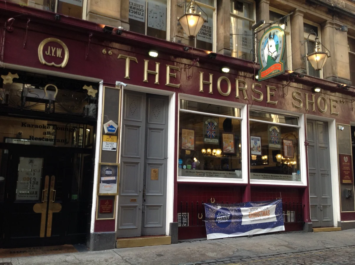 Horseshoe Bar Glasgow