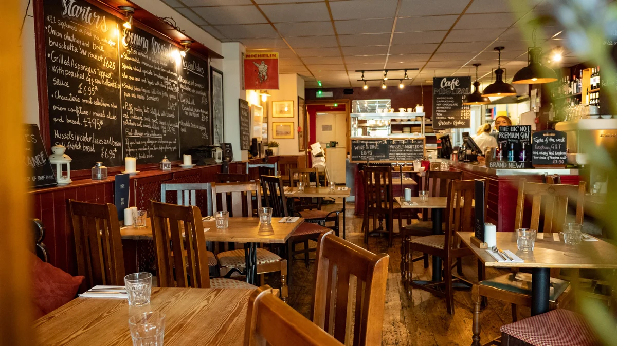 Le Mistral Sherwood - French Restaurant