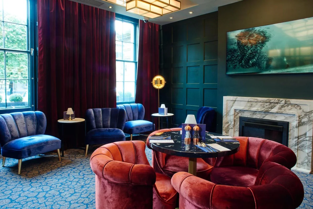 Le Monde Hotel