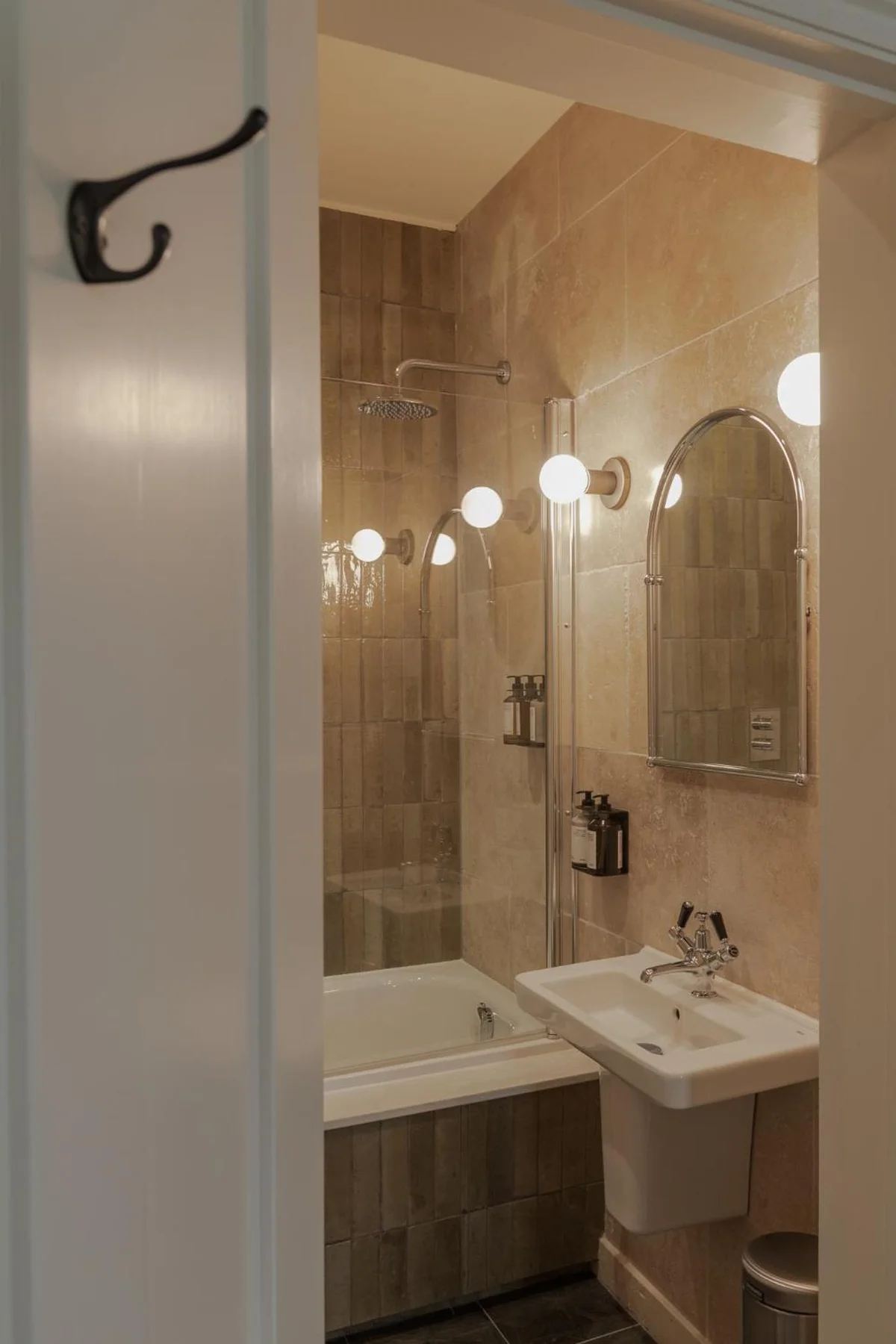 Leighton House - Boutique Guesthouse