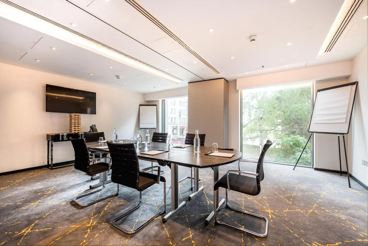 Leonardo Hotel London Aldgate - formerly Hotel Saint