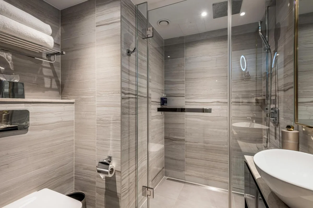 Leonardo Hotel London Aldgate - formerly Hotel Saint