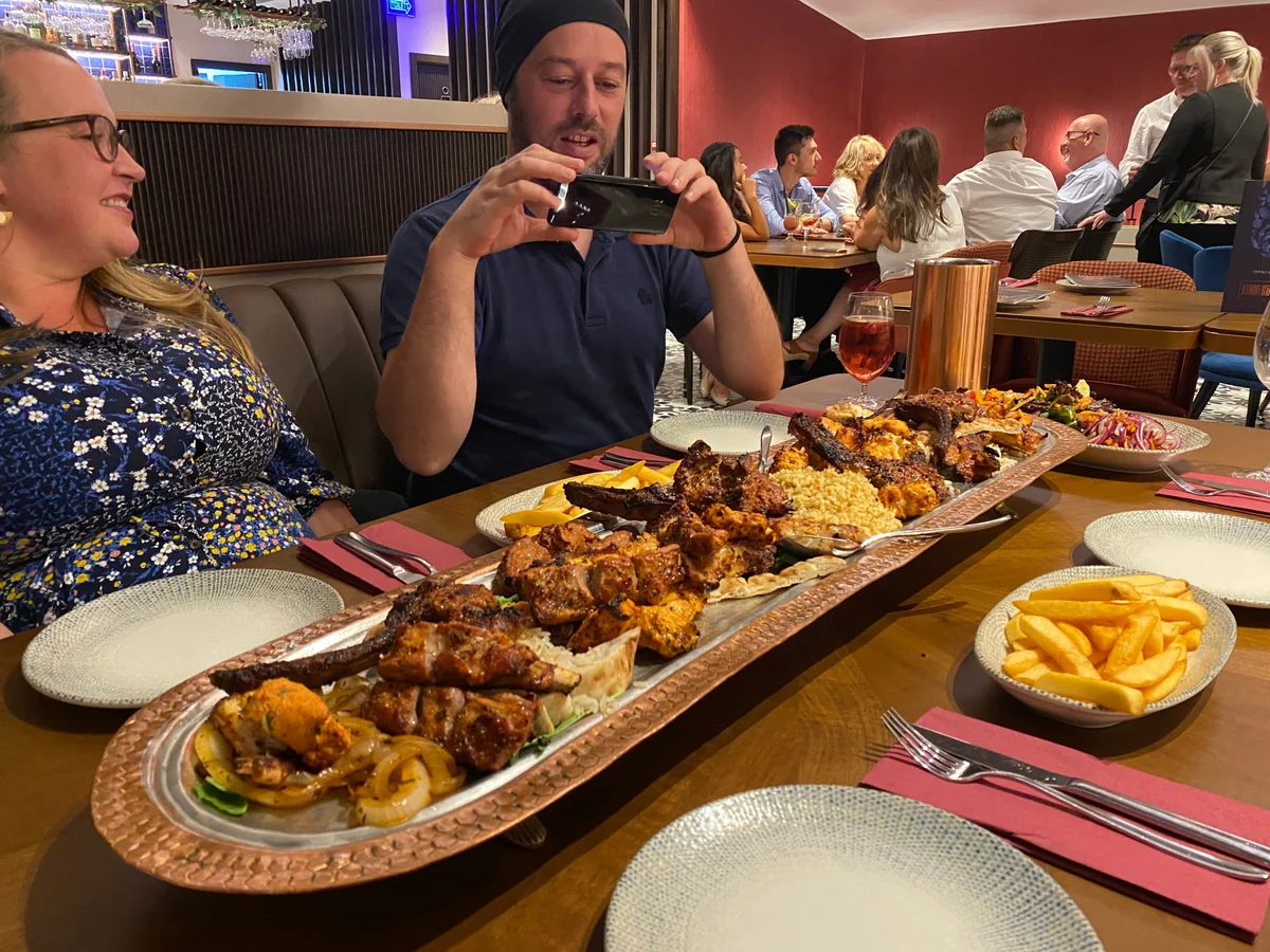 Mavi Ruya - Turkish Bar & Grill