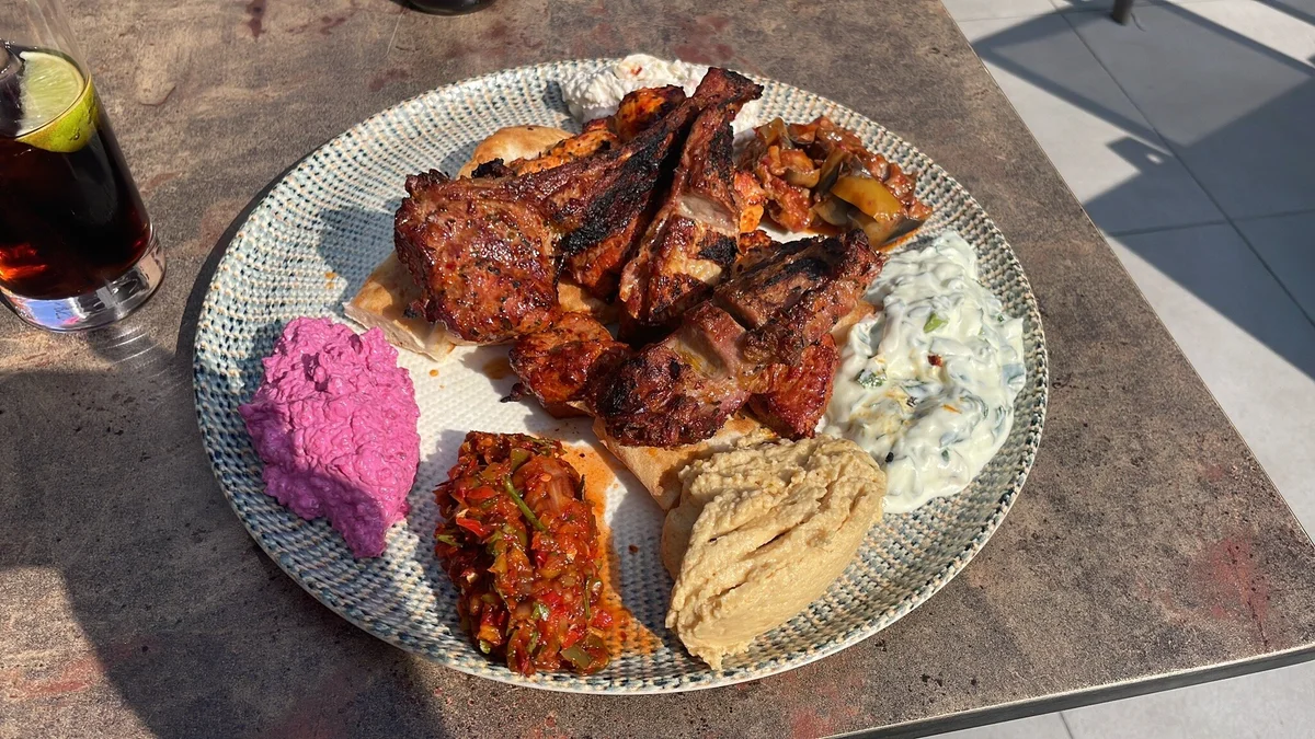 Mavi Ruya - Turkish Bar & Grill