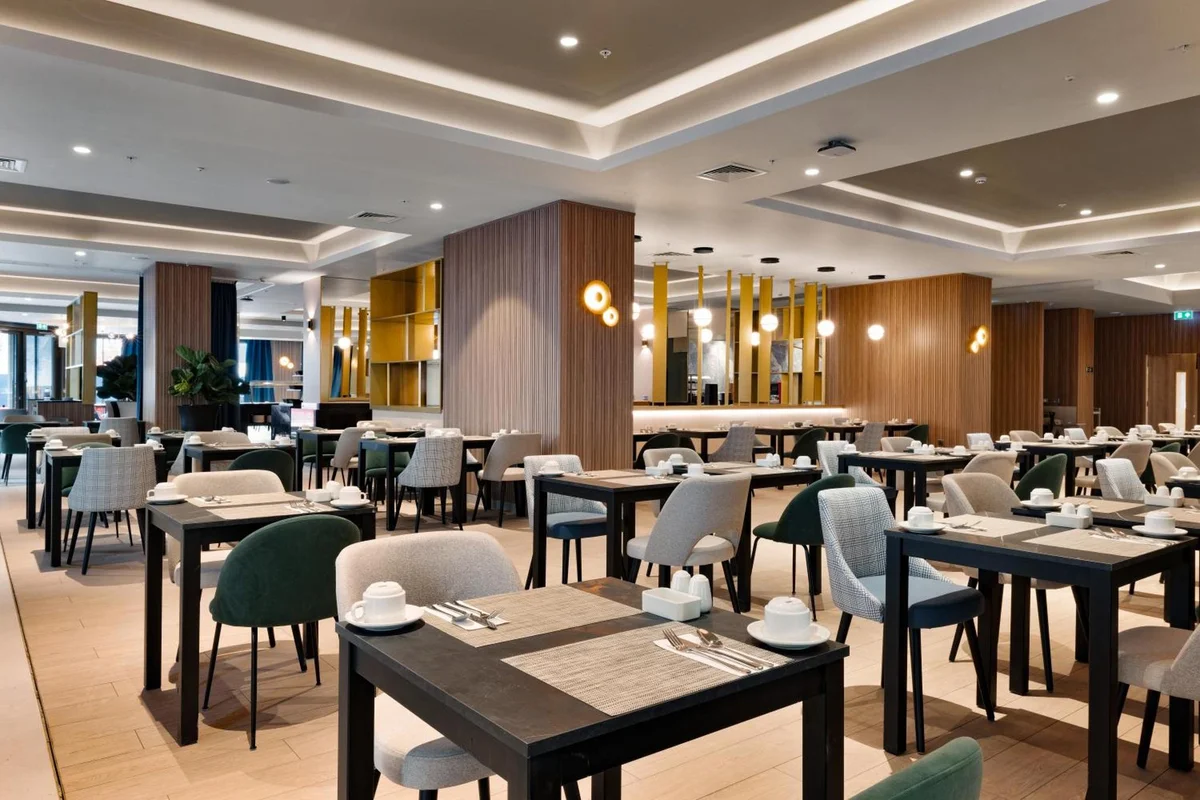 Park Plaza Victoria London