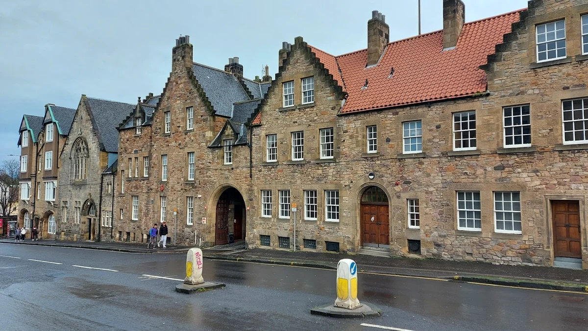 Pleasance Courtyard