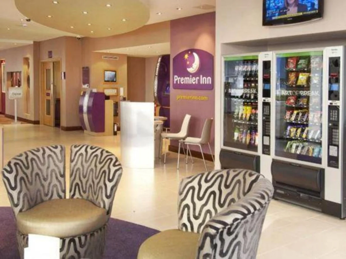 Premier Inn Cardiff City Centre (Queen Street) hotel