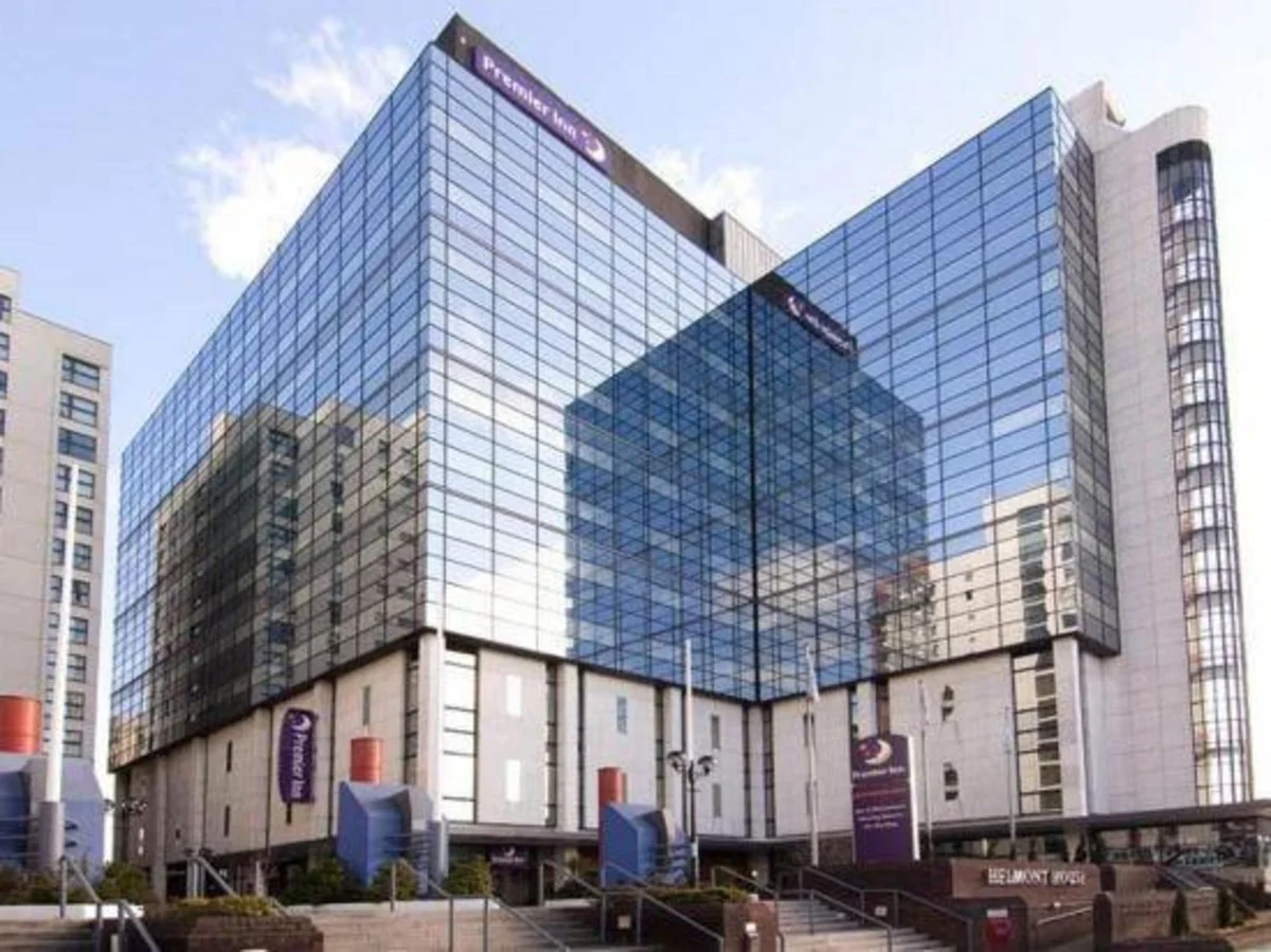 Premier Inn Cardiff City Centre (Queen Street) hotel