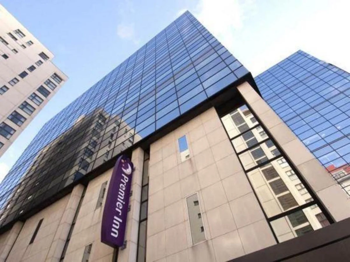 Premier Inn Cardiff City Centre (Queen Street) hotel