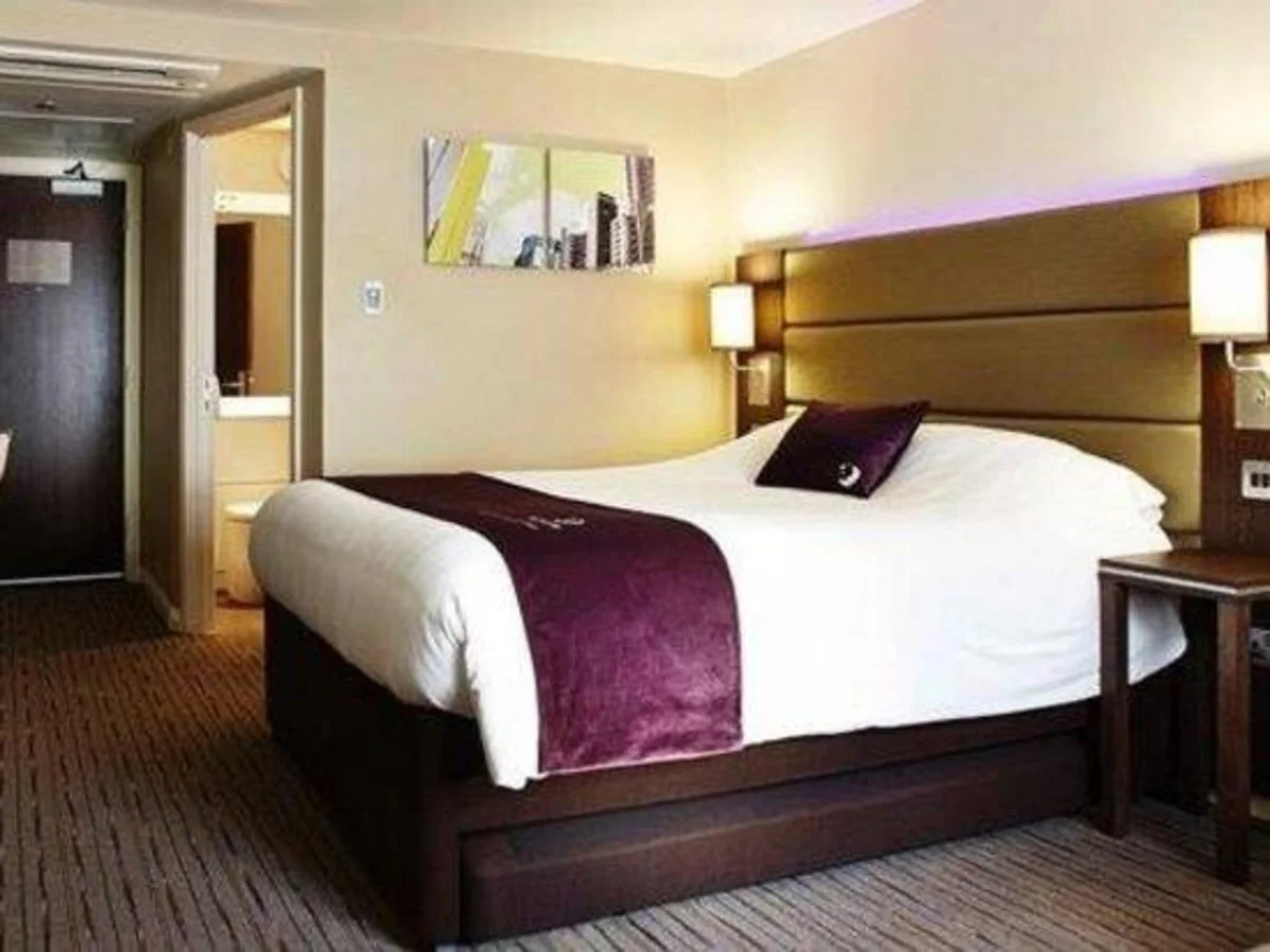 Premier Inn Edinburgh City Centre (Princes Street) hotel