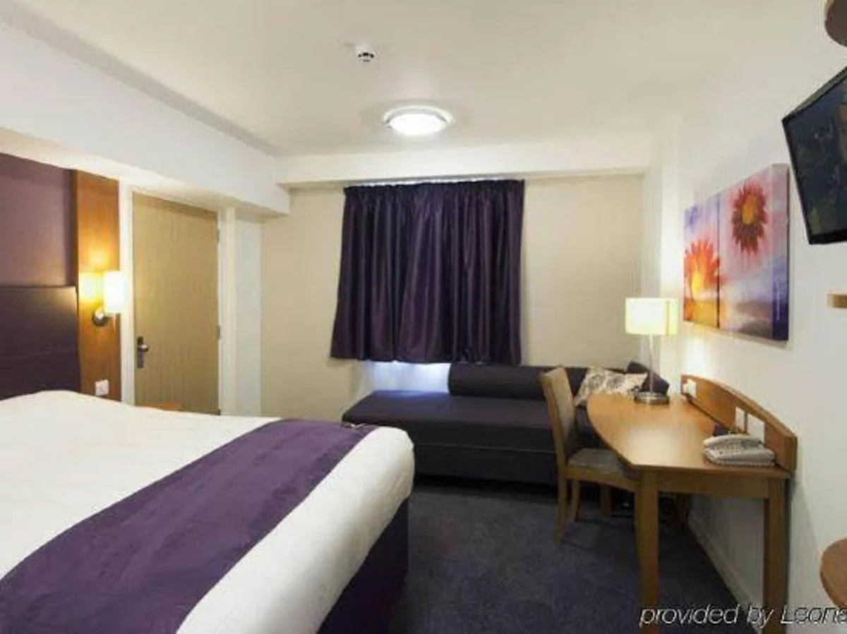 Premier Inn Glasgow City - George Square