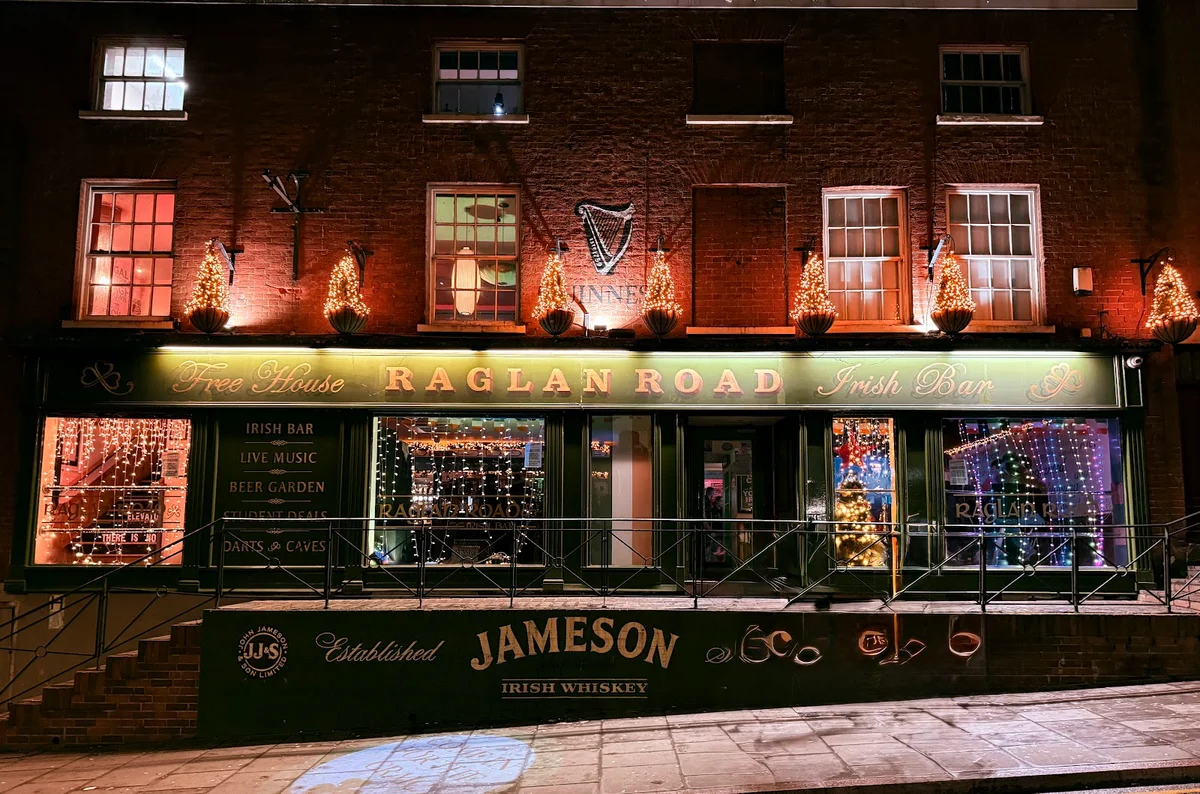 Raglan Road Irish Bar