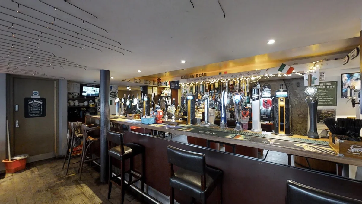Raglan Road Irish Bar