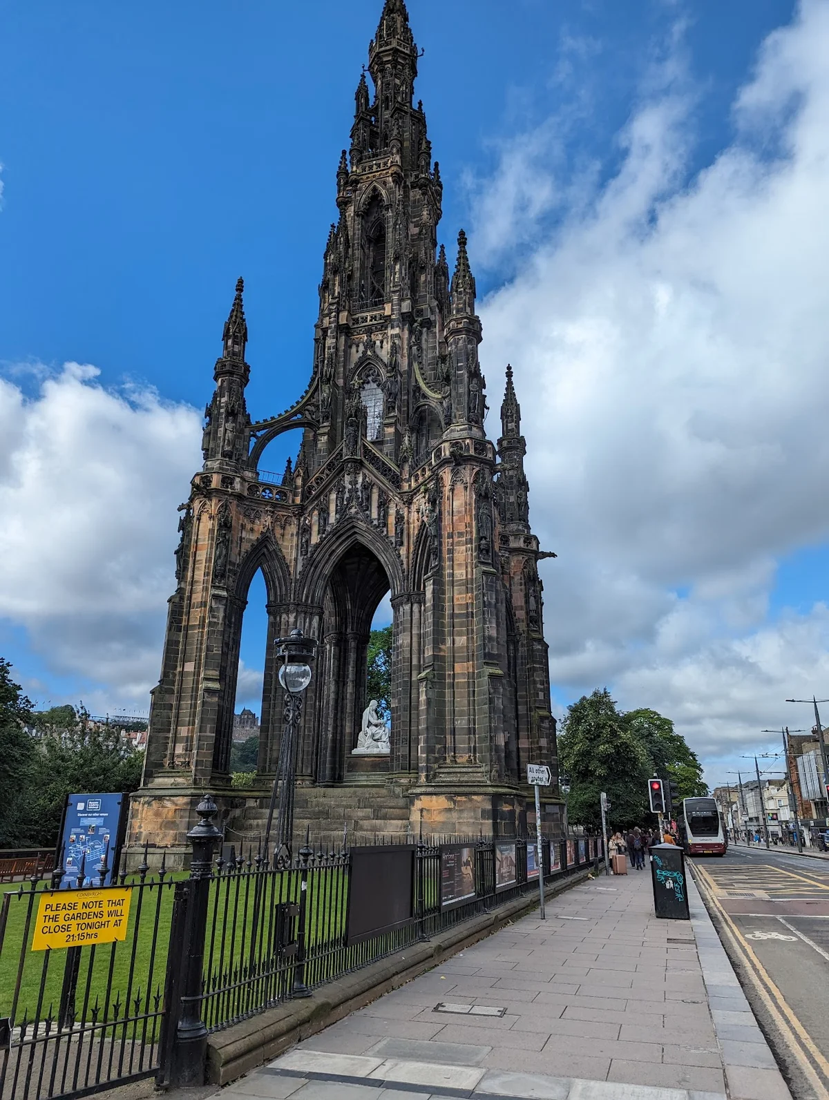 Scott Monument