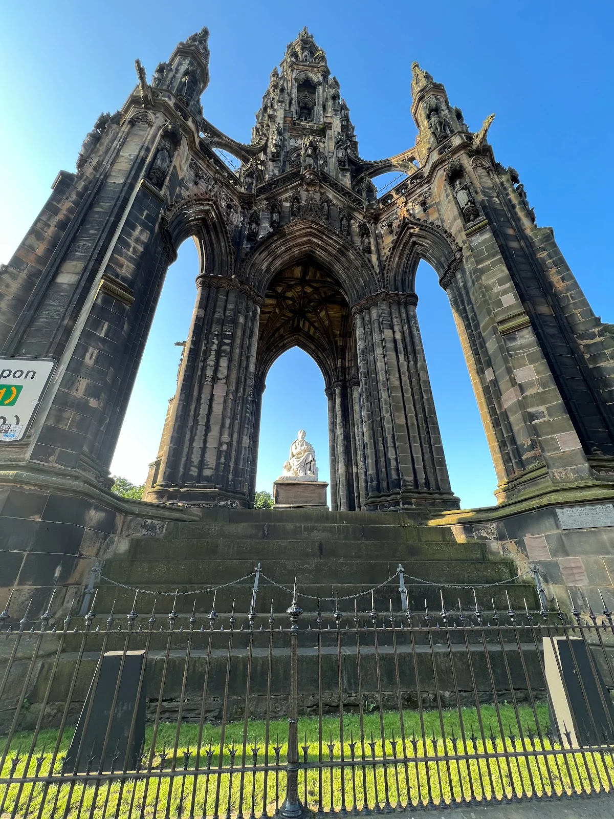 Scott Monument