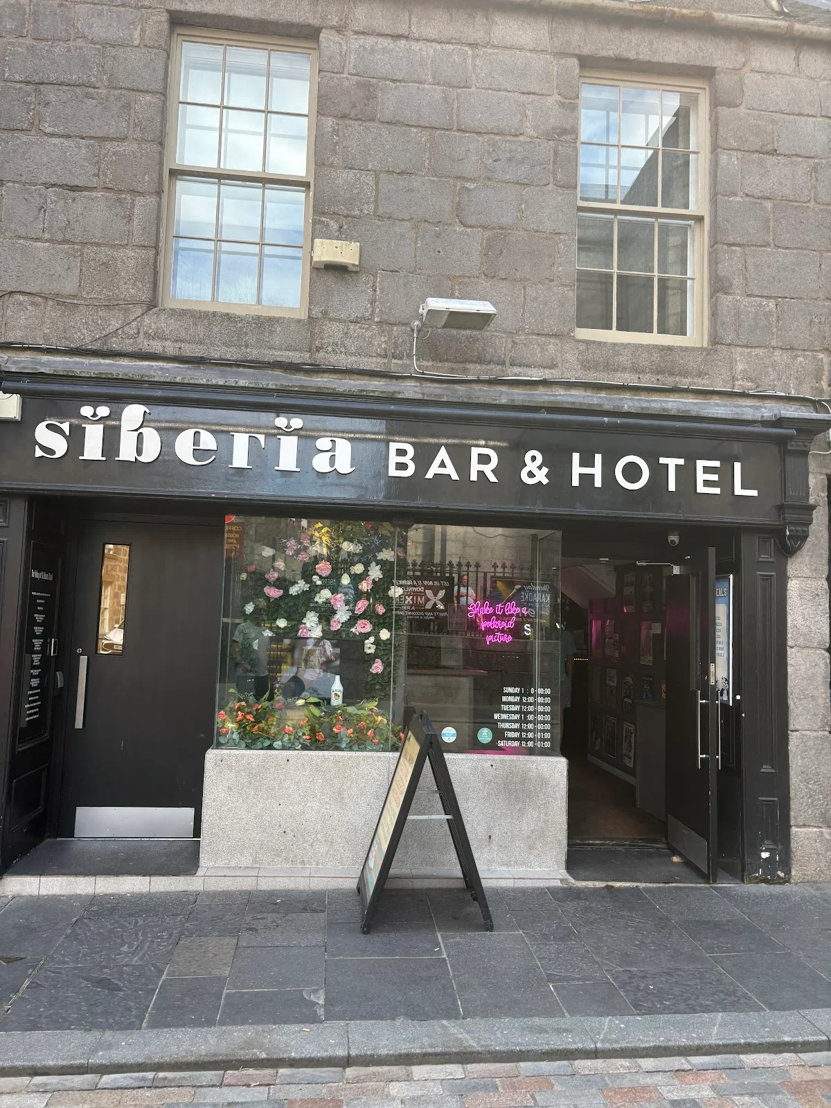 Siberia Bar & Hotel