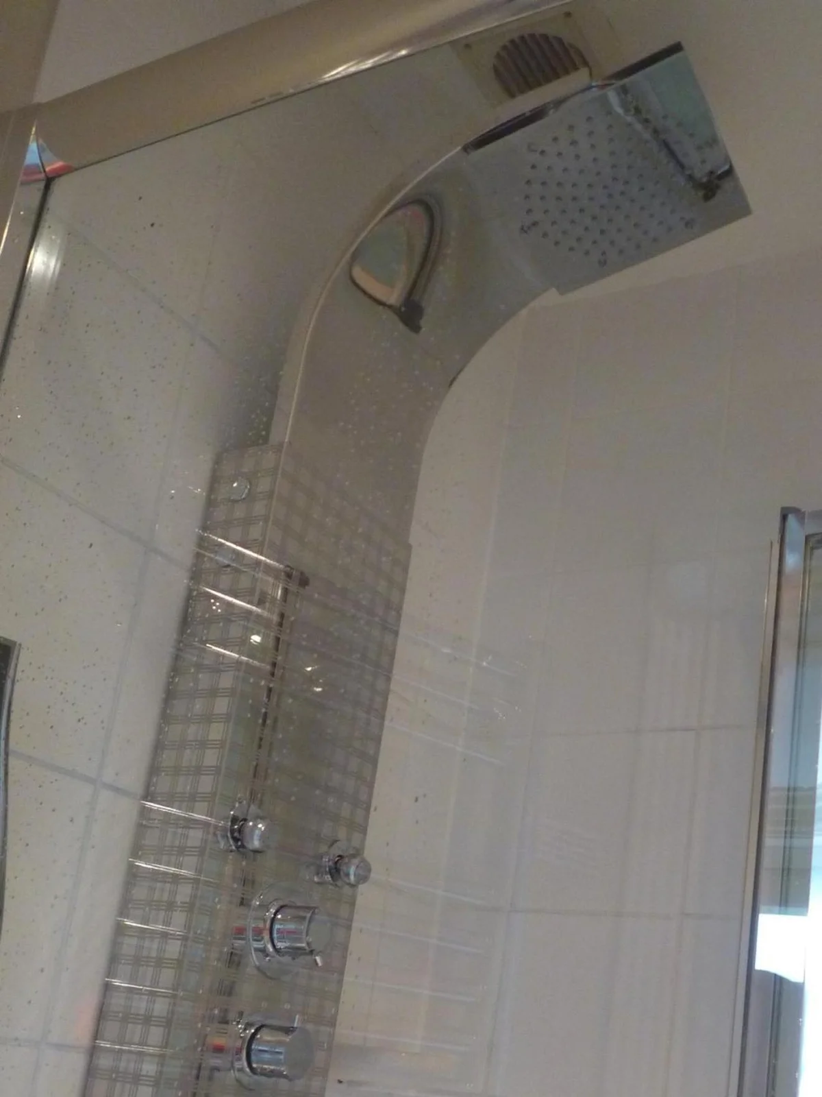 The Bath House Boutique B&B - IN-ROOM Breakfast - FREE parking
