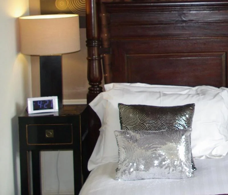 The Bath House Boutique B&B - IN-ROOM Breakfast - FREE parking