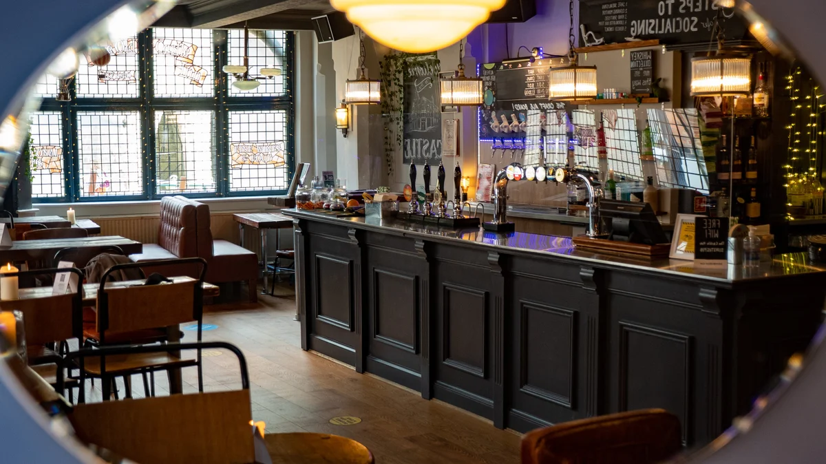 The Castle - Pub and Kitchen