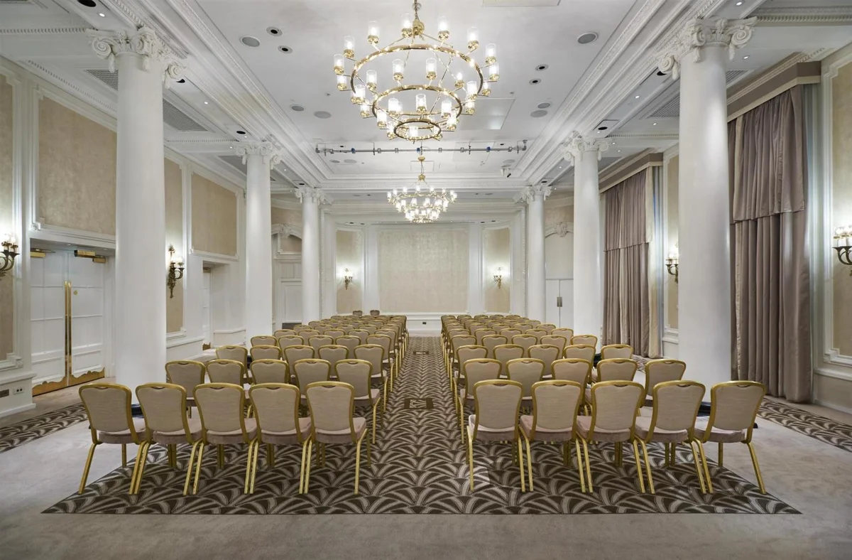 The Waldorf Hilton, London