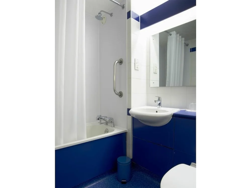 Travelodge Bristol Central