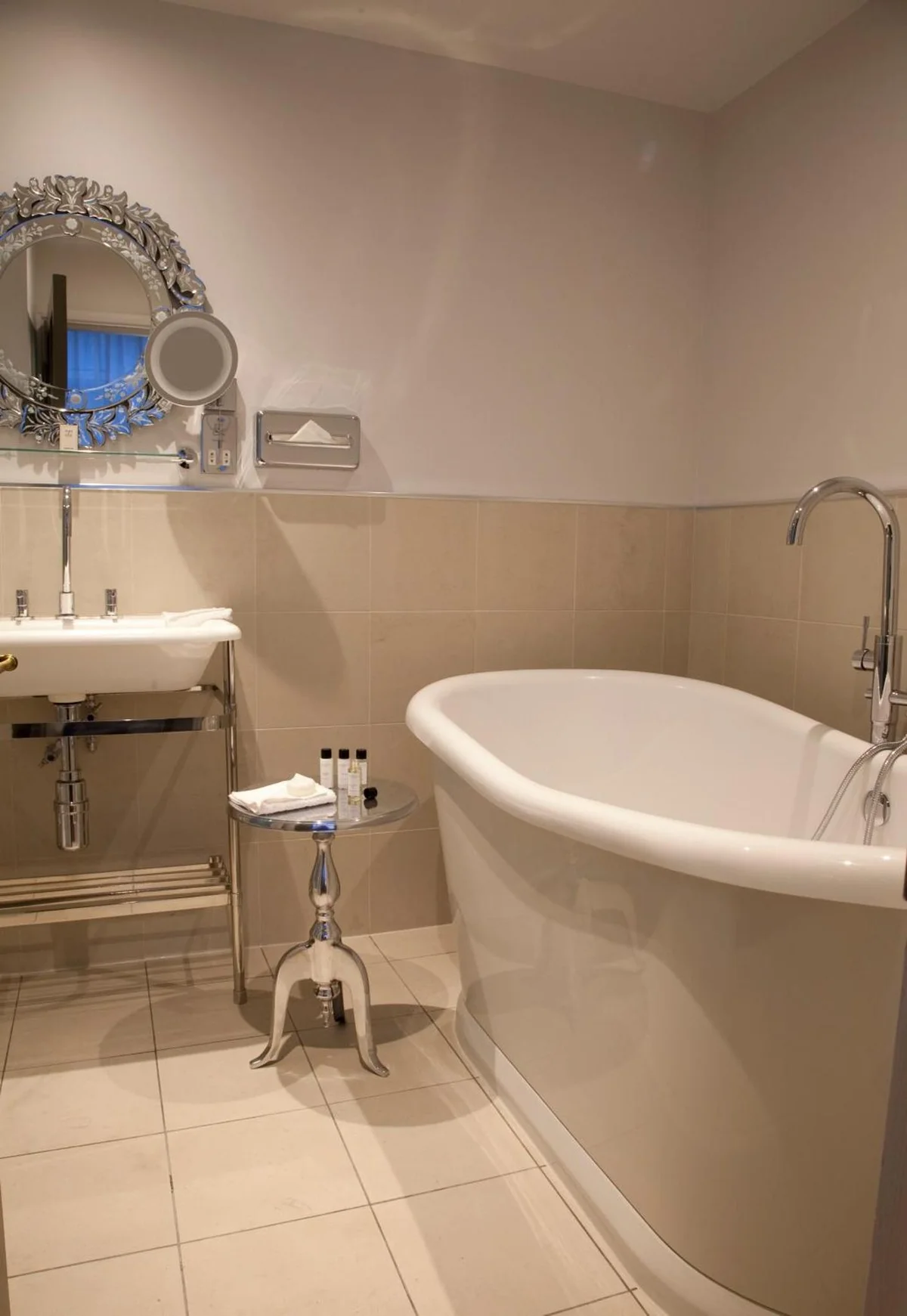 Vanbrugh House Hotel