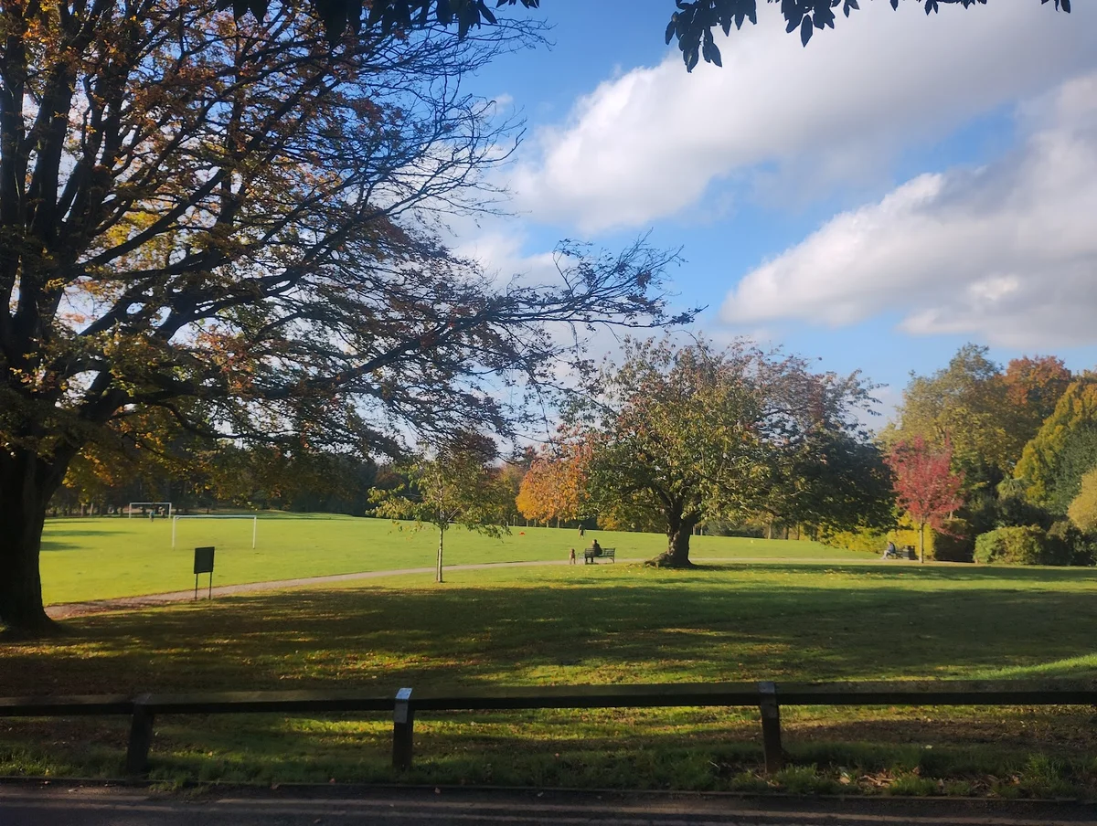 Woodthorpe Grange Park